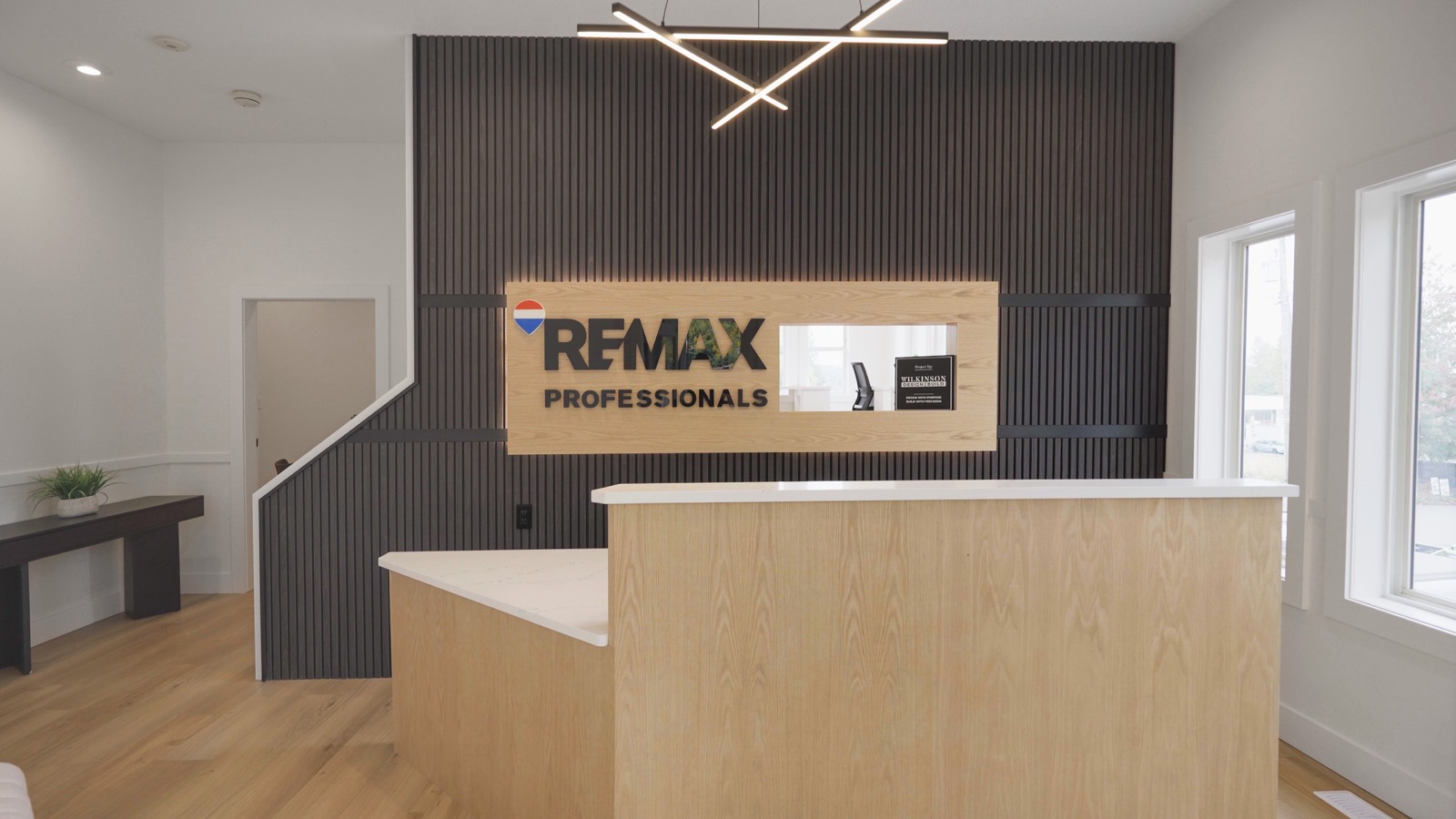RE/MAX Professionals office fit-out detail 1